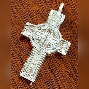 VINTAGE! SIGNED! GENUINE WATERFORD Large Hand-Cut Crystal Celtic Cross Pendant!